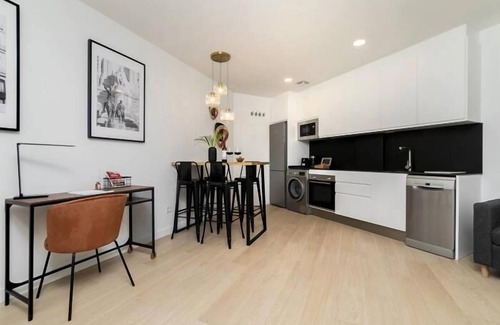 Carabanchel Apartamento | Aurora Stays by Charming XIV, Apartamento para 4, parking gratis