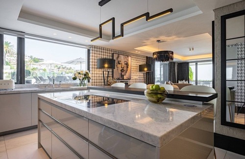 Bantry Bay Apartamento | Aurum 101 - Dos Habitaciones Piso, Capacidad 4