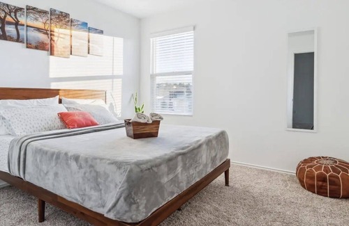 Del Valle Casa | Austin Getaway: Come, Stay, and Play!