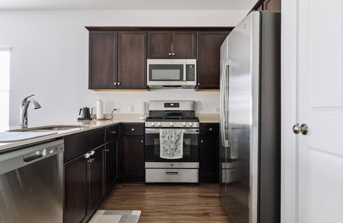 Del Valle Casa | Austin Getaway: Come, Stay, and Play!