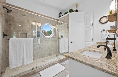Shady Hollow Casa | Austin Hill Country Escape & Retreat - Private Oasis With Pool & Spa On Over An Acre