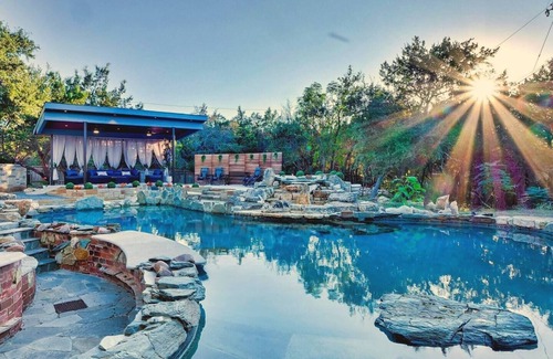 Hudson Bend Casa | Austin | Lake Travis | 4/3.5 Pool Oasis & Tub| AVAIL ACL