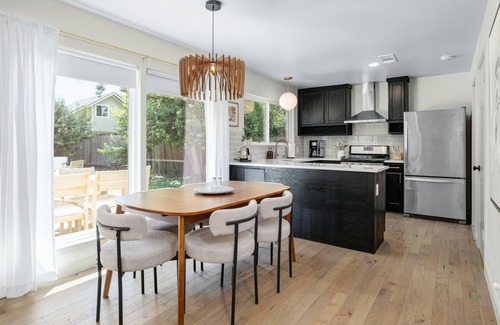 South Manchaca Casa | Austin Oasis – Zilker, Downtown, Pool, 3 Bedroom