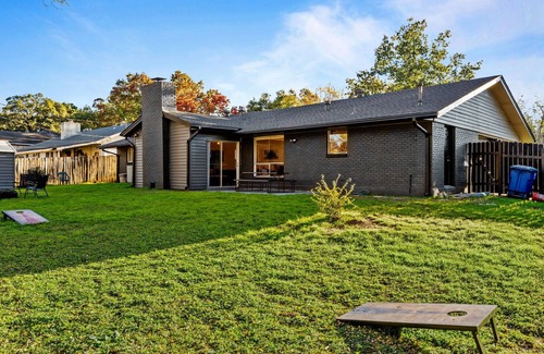 Barton Hills Casa | Austin Wildgrove 3BR House l Walk to Zilker