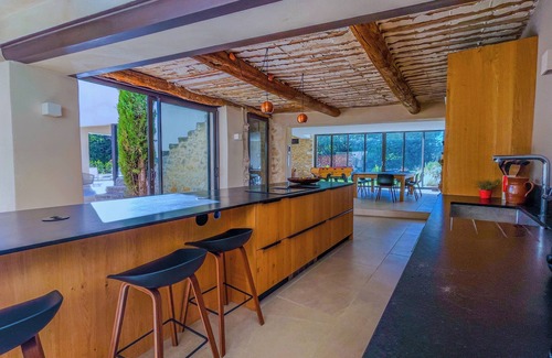 Saint-Saturnin-les-Apt Villa | Authentic 1818 Provençal Bastide in the Heart of Provence – La Magnanerie 1818