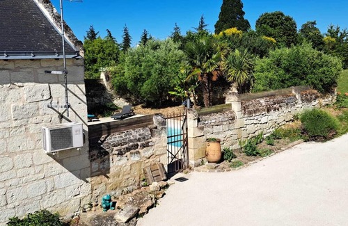 Les Ulmes Cabaña | Authentic 2-bedroom gite ideally located for visiting Anjou with the family.