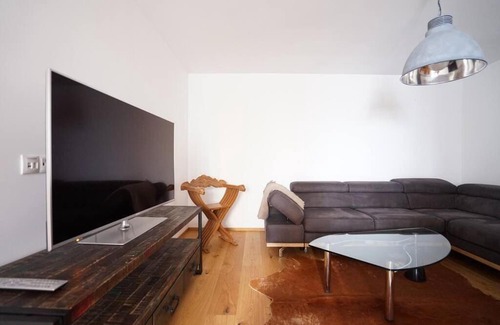 Modling Apartamento | Authentic Austrian Flat in the South of Vienna