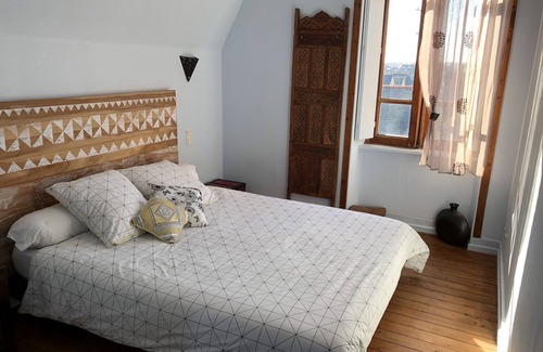 Courtoisville-Sillon-Moka Cama Y Desayuno | Auténticas habitaciones, a 50 metros de la playa, aparcamiento gratuito.