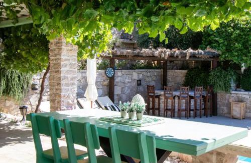 Stankovici Casa | Authentic Dalmatian Treasure Homes