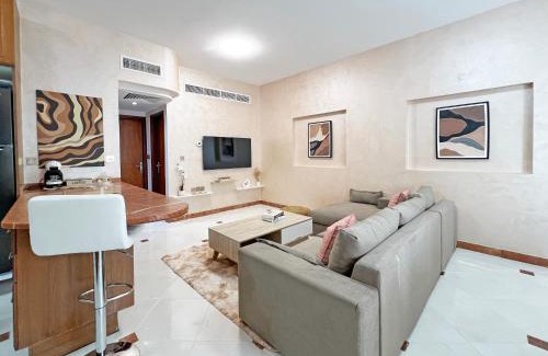 Mirdif Casa | Authentic Emirati Stay