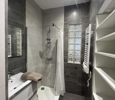 Tournon-sur-Rhone Apartamento | Authentic