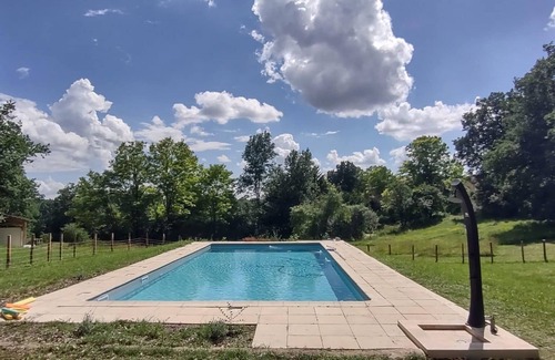 Paulhiac Casa | Authentic gîte with shared pool in the middle of nature.