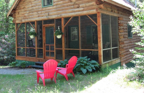 Boothbay Harbor Cabina | Nuevo alquiler en Boothbay Harbor, pruebe nuestra cabaña de troncos "auténtica" en Maine