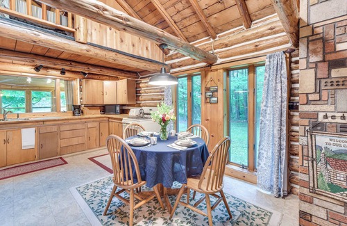 Glidden Cabina | Authentic Log Cabin w/ Private Pond in Glidden