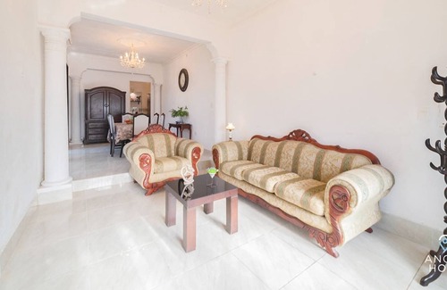 Zona Paseo Montejo Apartamento | Authentic Mérida a Block from Montejo, Fast Wi-FI