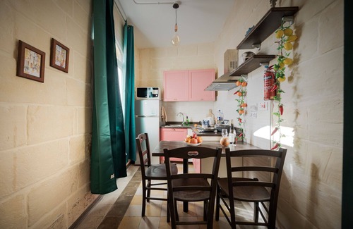 Cospicua Casa | Authentic Maltese House "The House of Concetta"