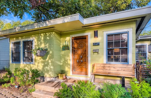 Dawson Casa | Authentic Mid-Century - Lush backyard and custom playscape! - by PMI Austin Metro