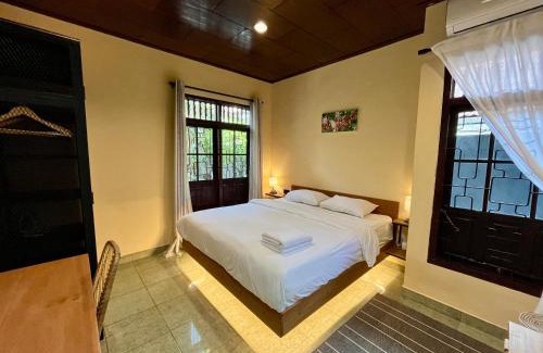 Pratama Casa | Authentic Nusa Dua home, 4BR, Renovated 2025