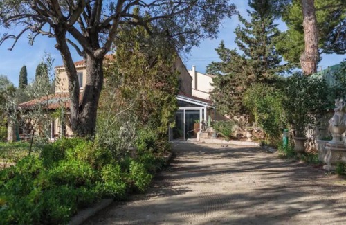 La Ciotat Villa | Authentic Provencal Villa with Pool For a Perfect Family Retreat