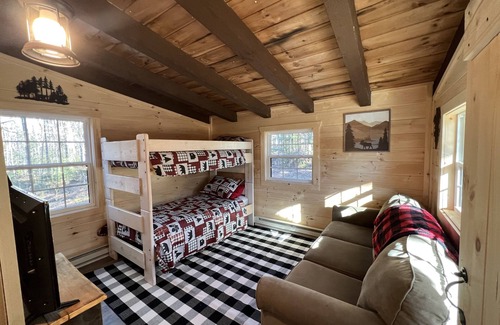 Wardsboro Cabina | Authentic Rustic Log Cabin minutes from Mount Snow and Stratton