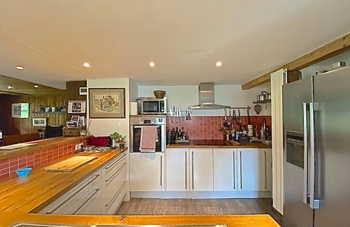 Vallorcine Chalet De Esquí | Authentic stone and larch chalet / 350 m from the gondola 8/9 persons 90 m² / 430 sq. ft.