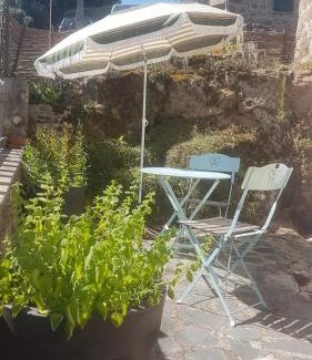 Saint-Andre-de-Chalencon Casa | Authentique Maison de campagne De la rivière