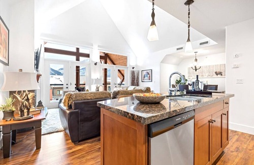 Canmore Apartamento | Disfrute del lujo en un ático privado en Solara Resort and Spa