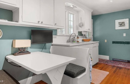 Glendale Casa | Tanglewood Treasure! A Gracious Retreat in the Heart of the Berkshires