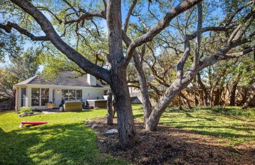 Cedar Park Casa | Autumn Fire