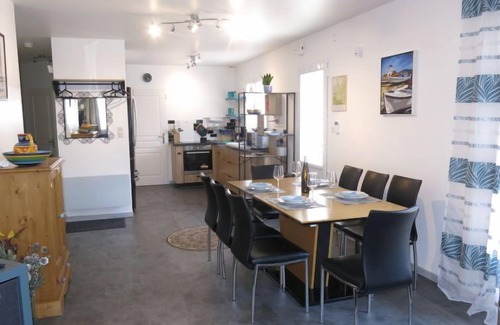 Moutiers-les-Mauxfaits Casa | Aux 3 Cépages by Interhome