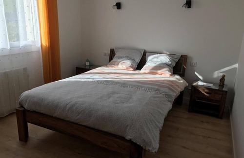 Pont-Saint-Martin Casa | Aux Coquelicots Sauvages, Chambres d'Hotes