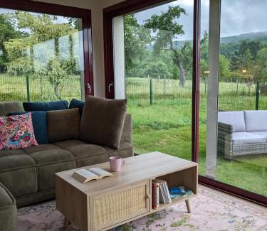Lautenbach Apartamento | Aux Fleurs des Champs - Appartement avec Terrasse, Parking et Piscine
