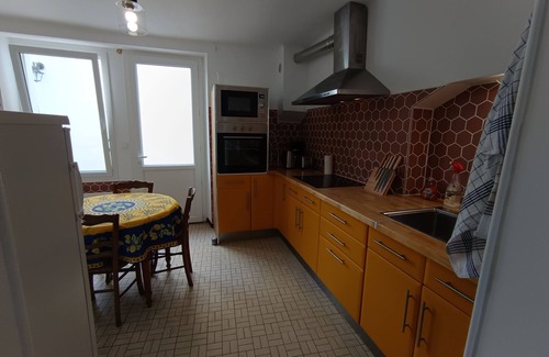Champtoceaux Casa | AUX LITS DE LA LOIRE, town house in the center of Champtoceaux.