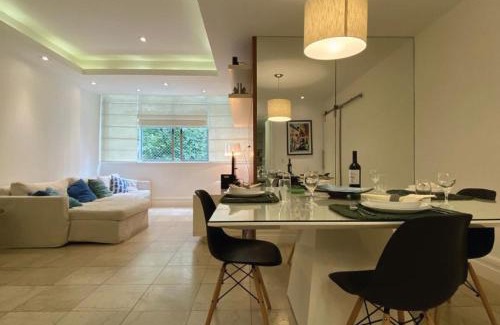 Leme Apartamento | Av Atlântica - 3 Bedroom Beach Apartment - Leme