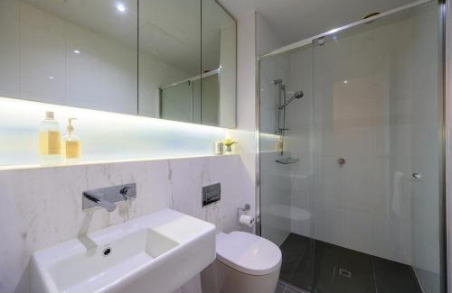 Port Melbourne Apartamento | Ava 100m to Beach and Bay St