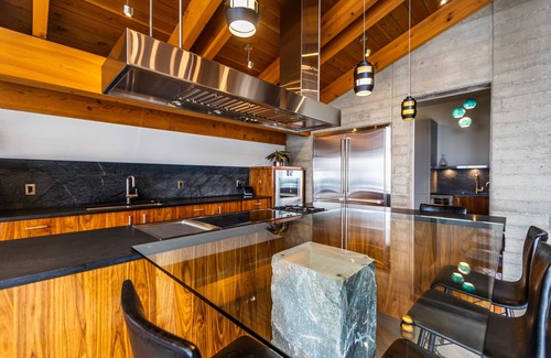 Revelstoke Casa | AVA Lodge - Luxury Mountain-Side Lodge at Revelstoke Mountain Resort License5113