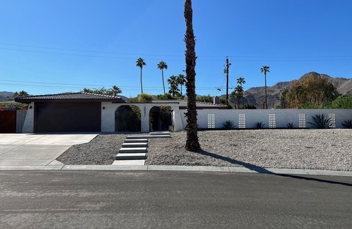 Cathedral City Cove Casa | ALQUILER DE PRESUPUESTO FAMILIAR - PARADISE KID!, 4 BDRM- POOL / SPA / FIRE PIT - LIBRE DE CALOR PISCINA