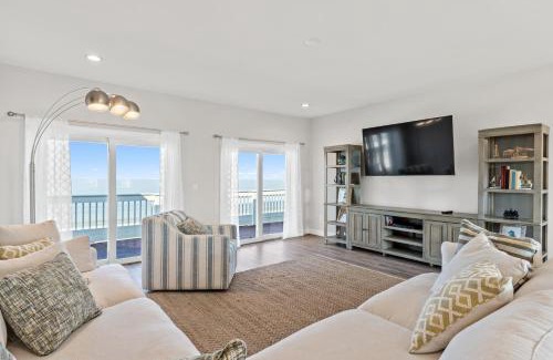 Port St. Joe Casa | Available for Season! St Joe A-Go-Go - Gulf Front - Pet-Friendly