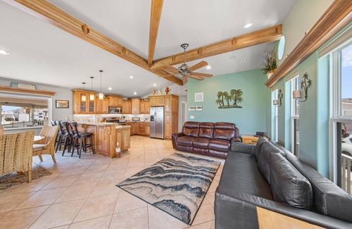 Port Isabel Cabaña | Available for Spring! Best view of 4th on the green! #564
