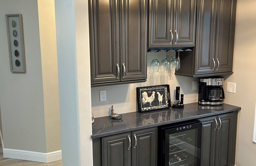 Fort Myers Condominio | Available January 2026- 2 bd/2 bath Condo- Fort Myers private Country Club