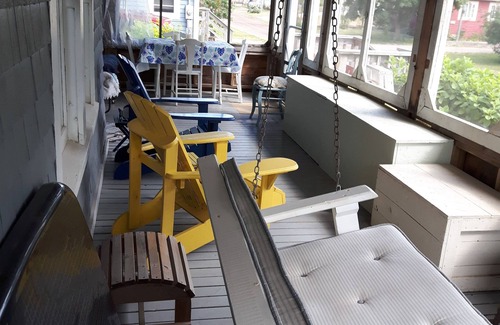 Pointe-du-Chene Cabaña | Available only to Atlantic Canadians, 3 minute walk to pet friendly beach.