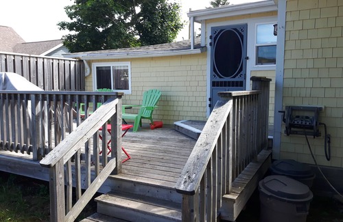 Pointe-du-Chene Cabaña | Available only to Atlantic Canadians, 3 minute walk to pet friendly beach.
