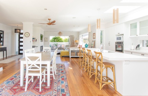 Papamoa Beach Casa | Casa de playa con comodidades de hogar
