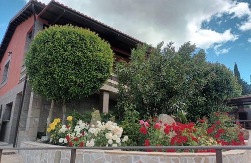 Robledo de Chavela Chalet De Esquí | Casa Avalon (COMPLETA)