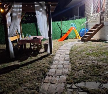 Mladenovac Casa | Avalski put