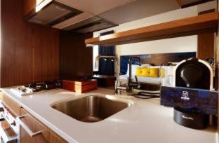 Melbourne Central Business District Hotel | Avani Melbourne Jazz Corner Residences