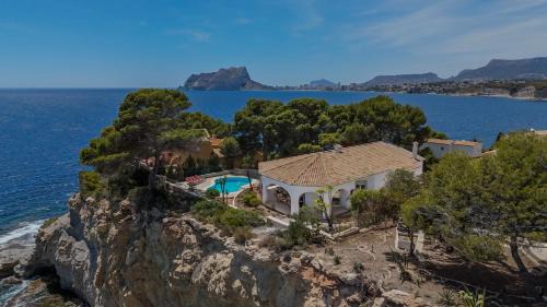 Moraira Villa | AVANOA - Cabo Palos Moraira