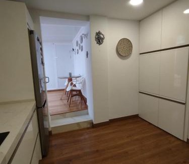 Cadiz Apartamento | Ave 26, piso junto playa