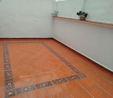 Cadiz Apartamento | Ave 26, piso junto playa