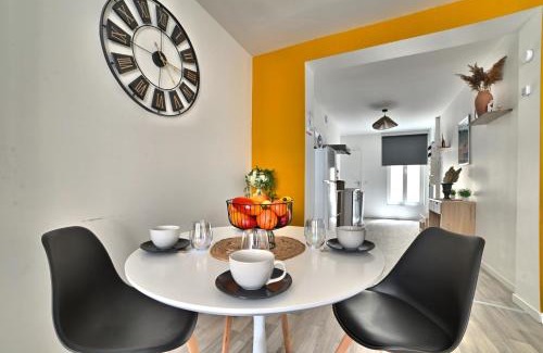 Saintes Apartamento | Ave César - Confort Moderne, Charme Gallo-Romain, Cœur de Ville, Tv 4K, Fibre